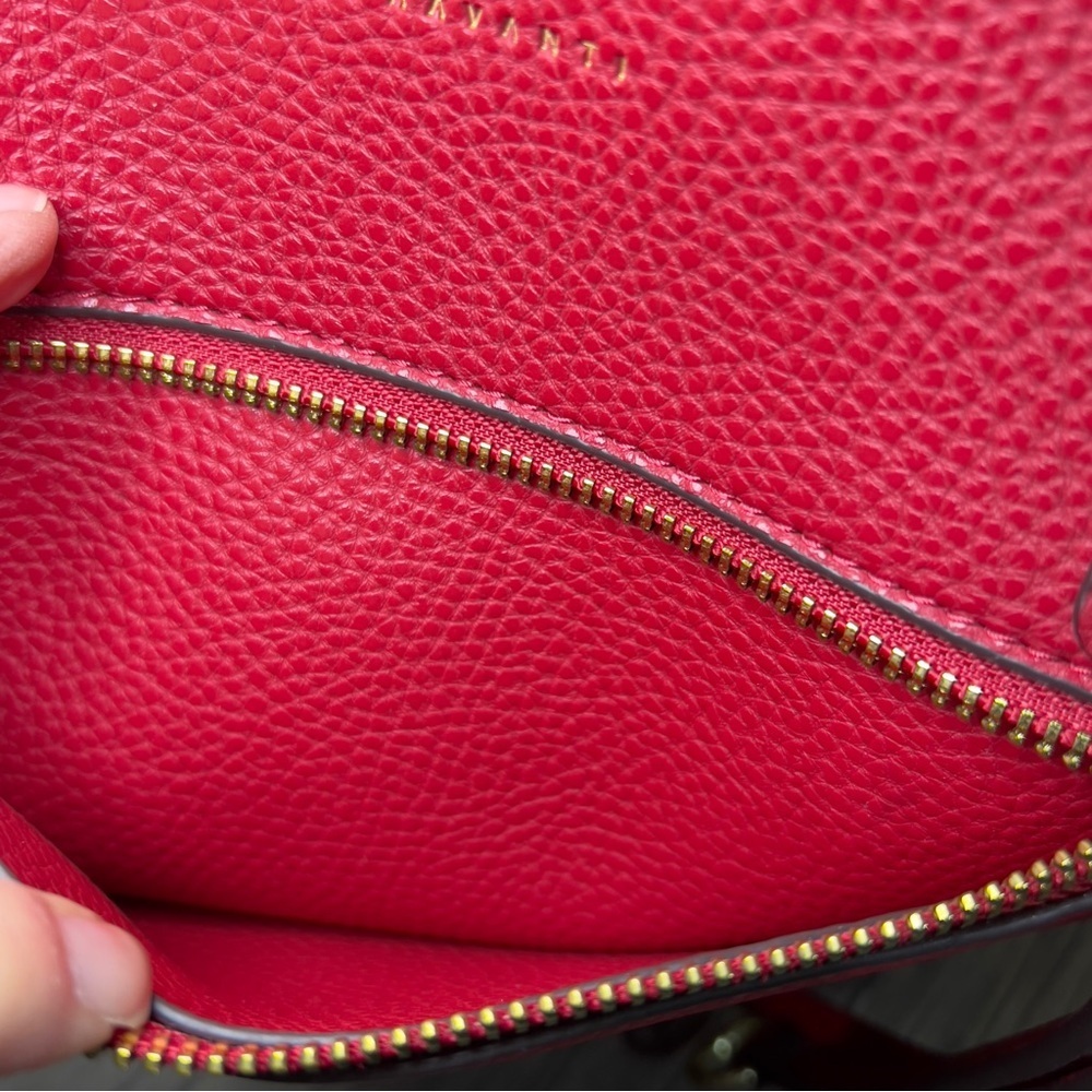 Travanti Women's Red Vegan Leather Detachable Zippered Pouch Tote Satchel - Picture 9 of 9
